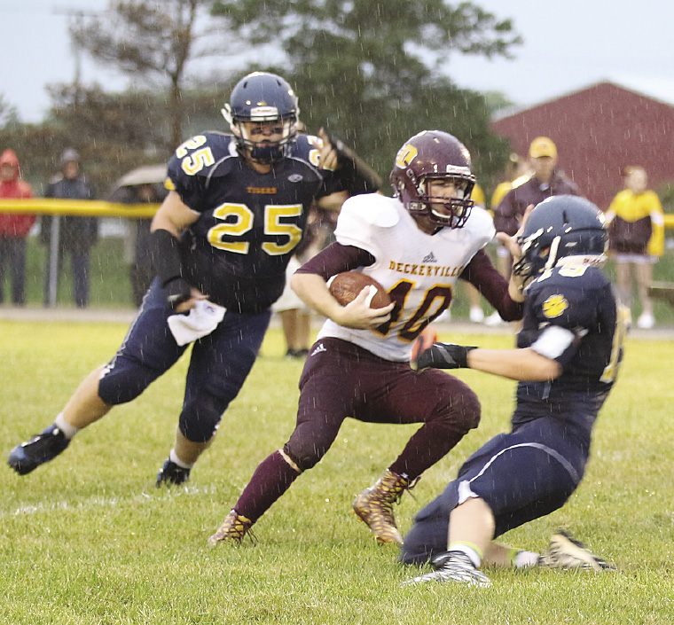 Deckerville football wins Second Tribune Recorder Leader