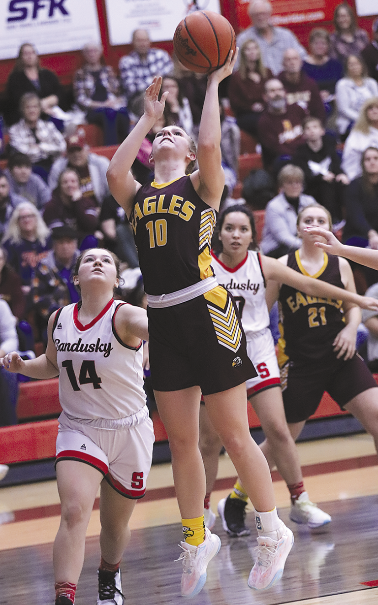 Lady Wolves Roll on Past Deckerville Tribune Recorder Leader